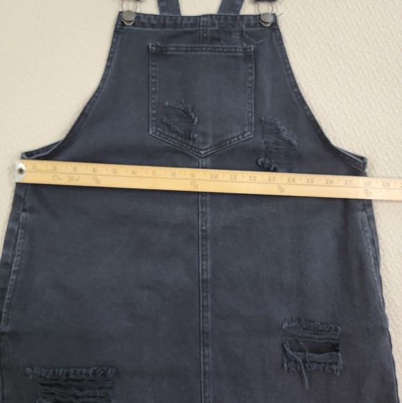 Cello Black Distressed Denim Overall Dress Size Medium Fringe Frayed Hem - Picture 6 of 13